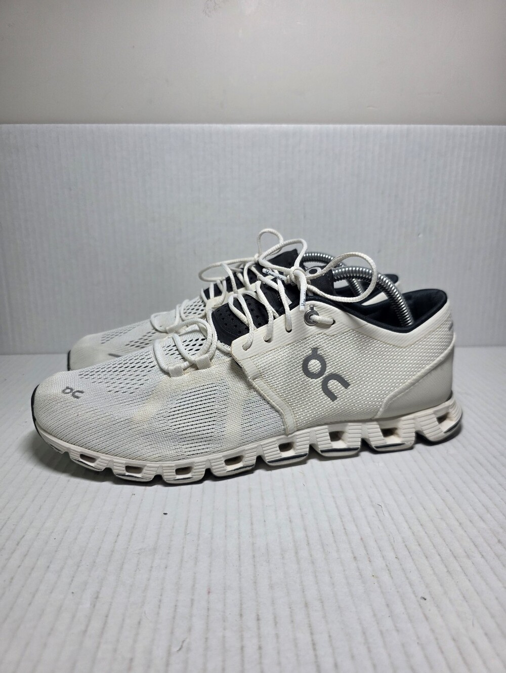 On Cloud Cloud X Women's White Running Shoes Size 11